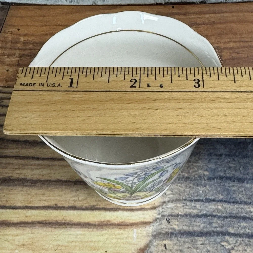 Colclough vintage teacup